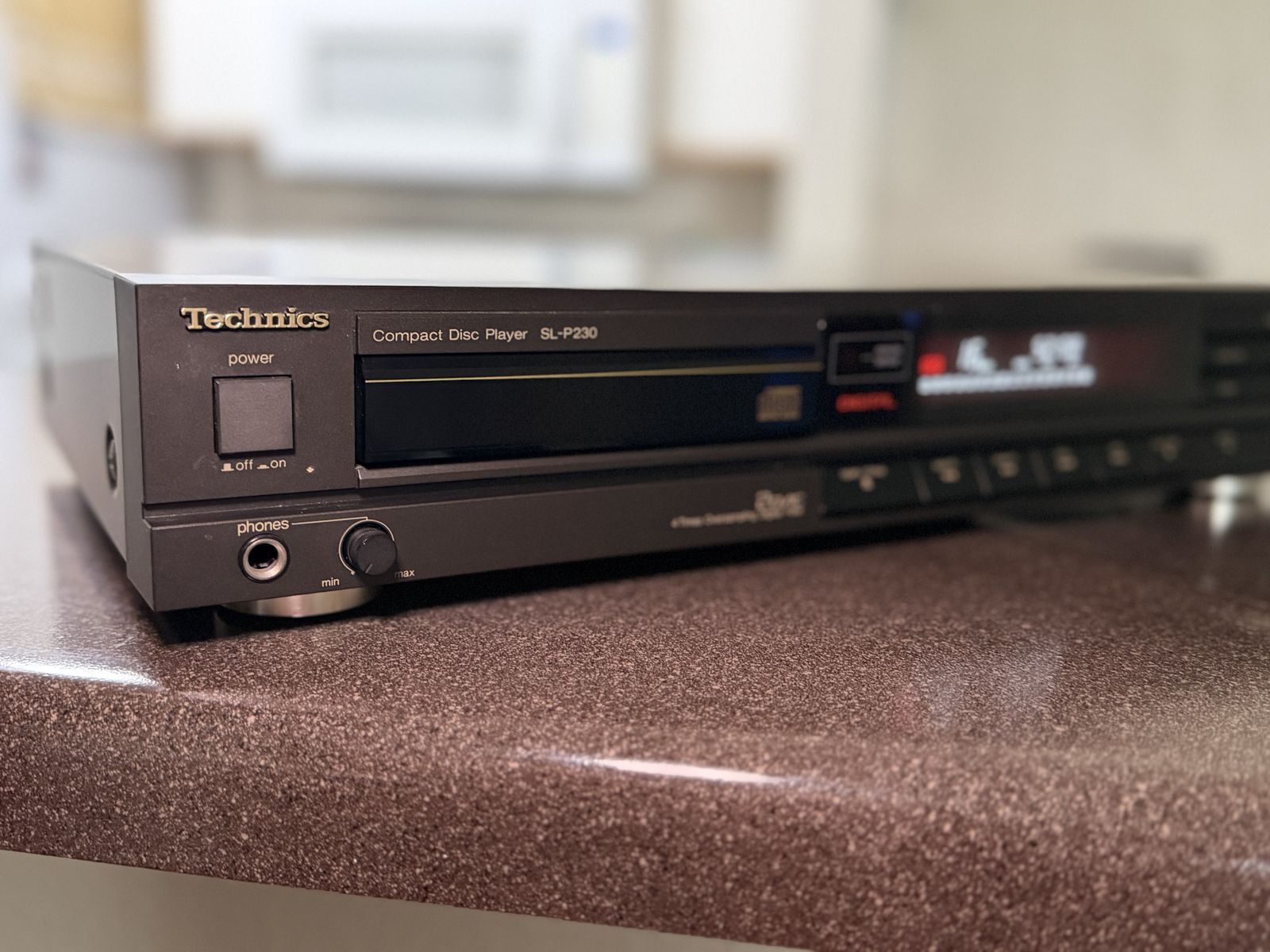 Technics SL-P230 CD Player w/ Remote