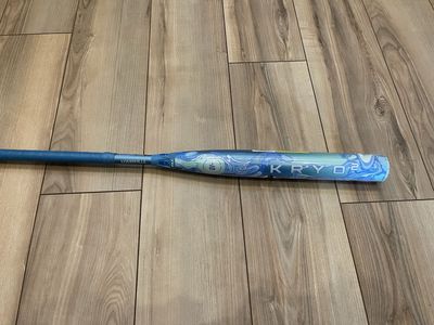 Brand new Louisville Slugger 2027 Kryo2 Softball Bat