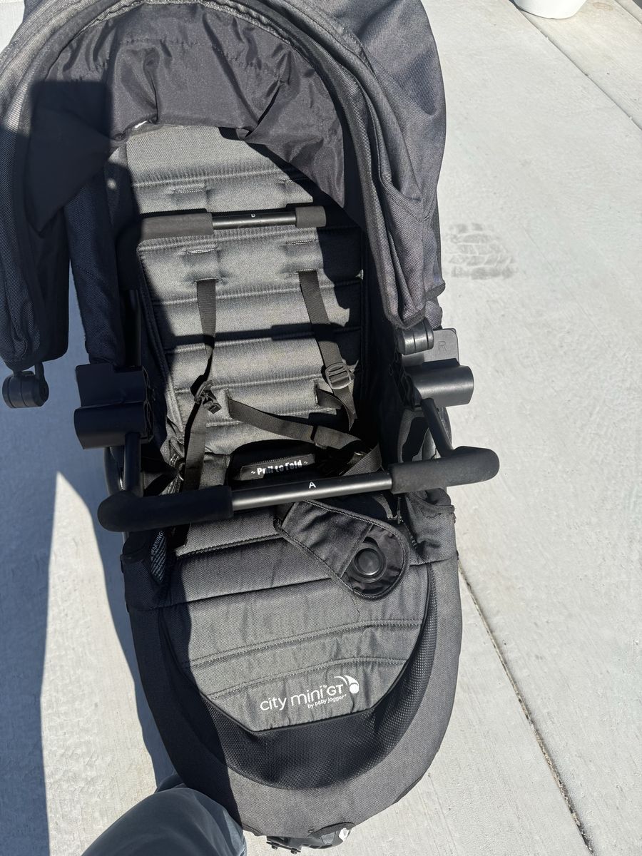 Jogging stroller