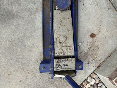 AC Delco 3 1/2 ton Heavy Duty Garage Jack