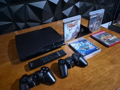 Sony PlayStation 3 - Slim 120GB Black Console, Controllers, Accessories & 4 Great Games! Tested. Excellent Conditions!