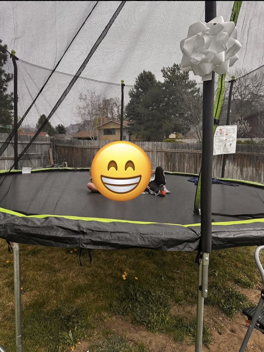 Trampoline with safety net