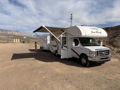 24ft 2017 Ford 450 Motorhome