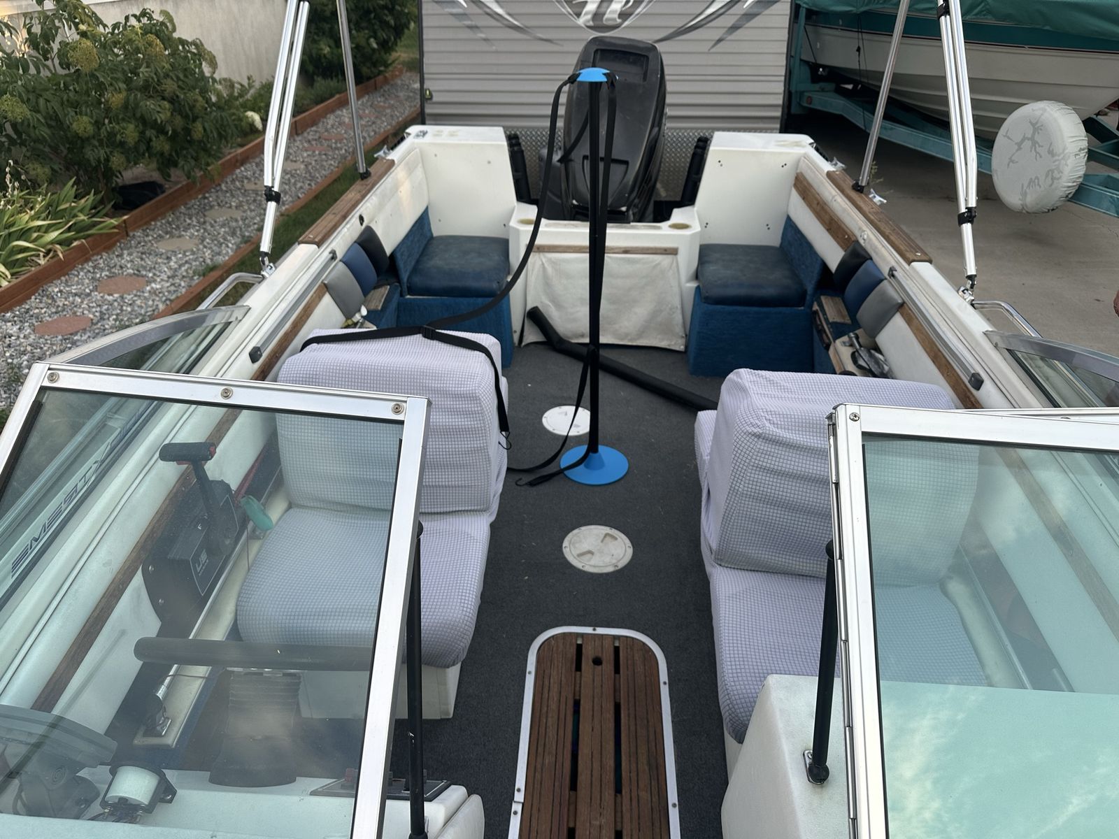 Fiberglass 150hp outboard open bow