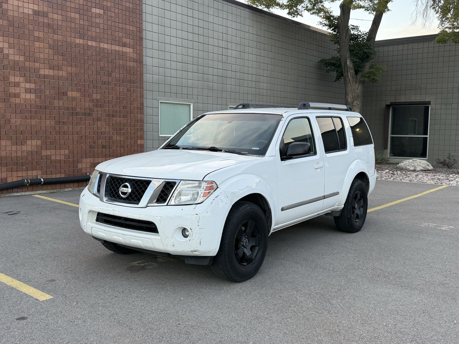 2008 Nissan Pathfinder SE