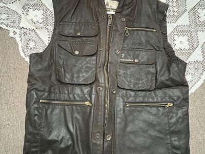 Outback Trading Co. Mens Oil Skin Best Size M