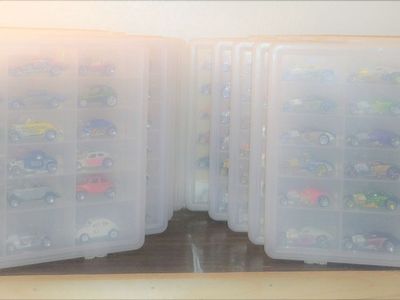 Hot Wheels - A Huge Awesome Collection Not To Pass Up !