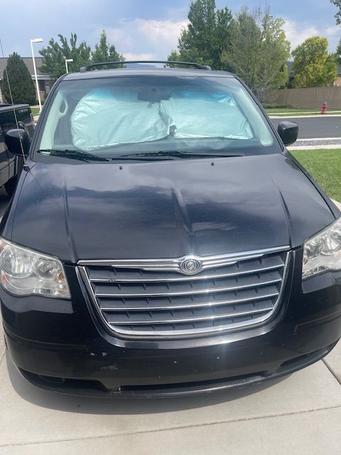 2010 CHRYSLER TOWN AND COUNTRY Touring
