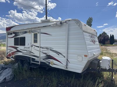 Superlite toy hauler
