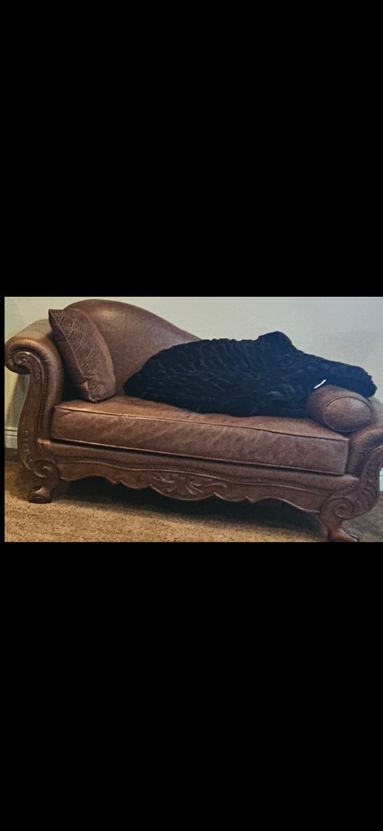 Chaise Leather Lounge