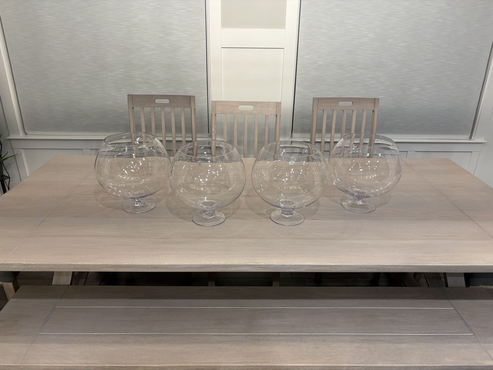 7 Large Glass Centerpiece Bowls – Elegant Décor