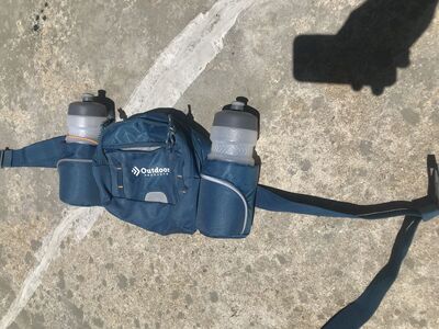 Runners hip pack with two water bottles brand new