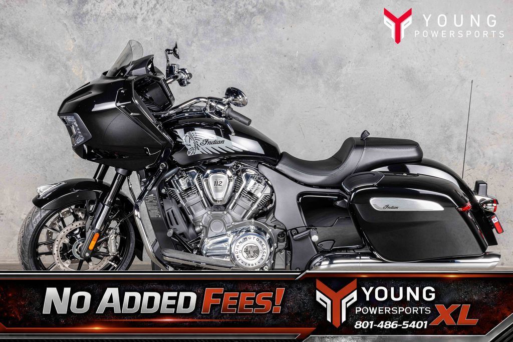 2025 Indian Motorcycle® Challenger® Limited 112 w/PowerBand Audio Black Metallic