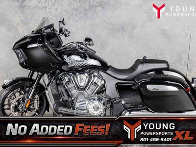 2025 Indian Motorcycle® Challenger® Limited 112 w/PowerBand Audio Black Metallic