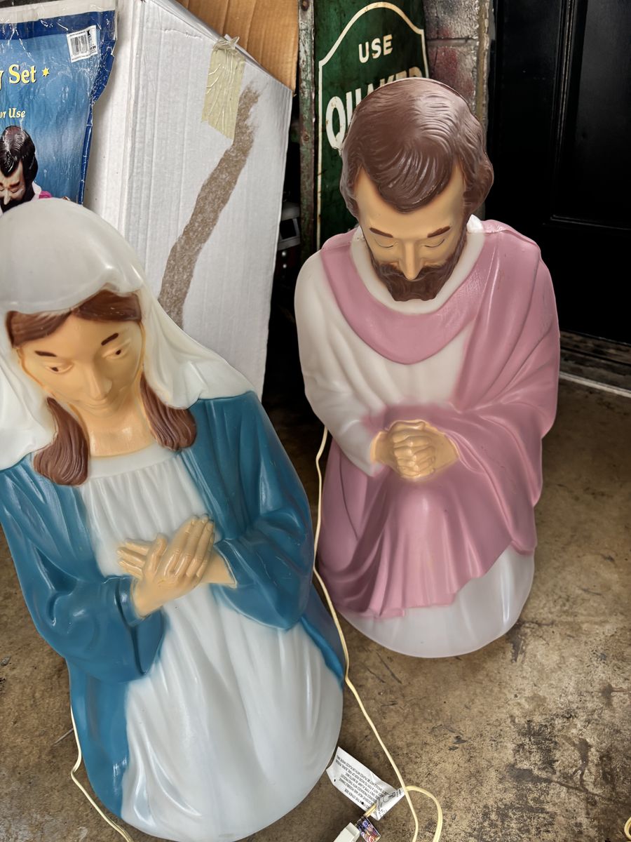 VTG Blowmold Joseph,Mary Baby Jesus