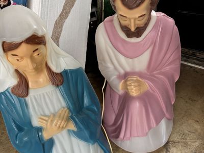VTG Blowmold Joseph,Mary Baby Jesus