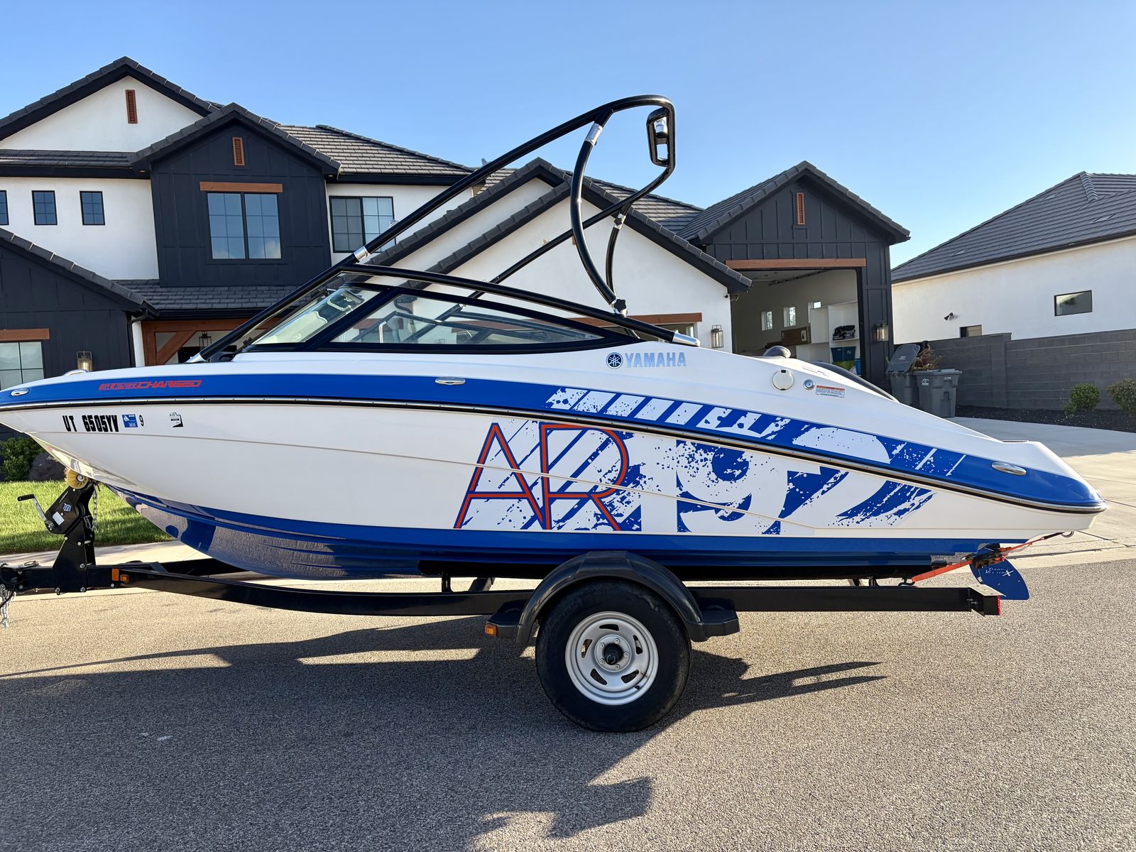 2015 Yamaha AR192- very low hours