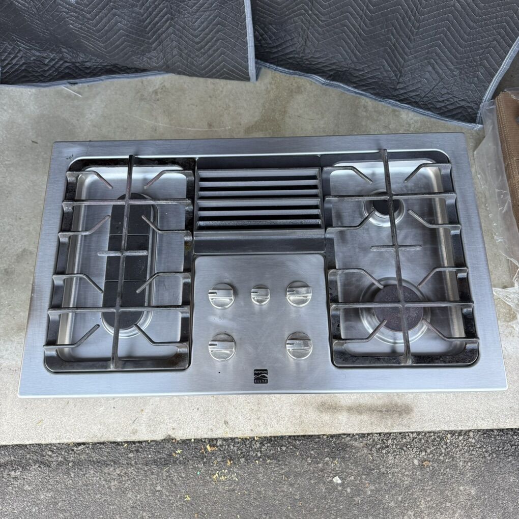 Kenmore Elite 36” gas cooktop with Downdraft