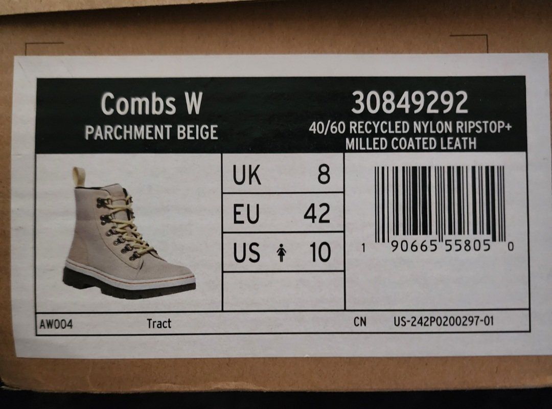 NEW. Dr Martens Combs (Parchment Beige)