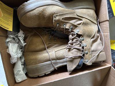 Mens Tan Combat Boots Belleville 9.5 Wide Fit