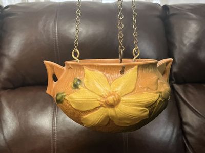 Gorgeous Roseville Hanging Basket/Planter
