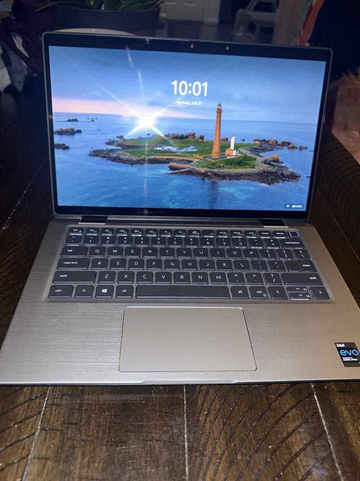 Dell Latitude 7320 2-in-1 i7 | 16GB RAM | Touchscreen | Windows 11- $595 OBO
