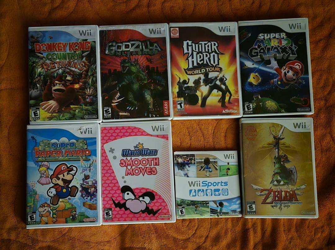 Nintendo Wii game bundle including Wii Sports! Trades considered!