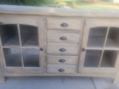 Rustic Farmhouse Style Console Table/Sideboard with Glass Doors & 5 Drawers