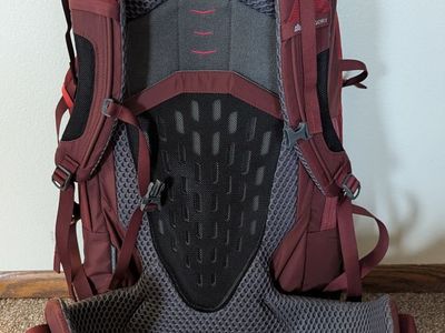 Gregory Tribute 55L Women's Travel Backpack - Like New w/ Tags & Removable Daypack