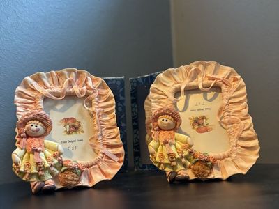 Cute Vintage Style Doll Picture Frame Set – Matching Paired