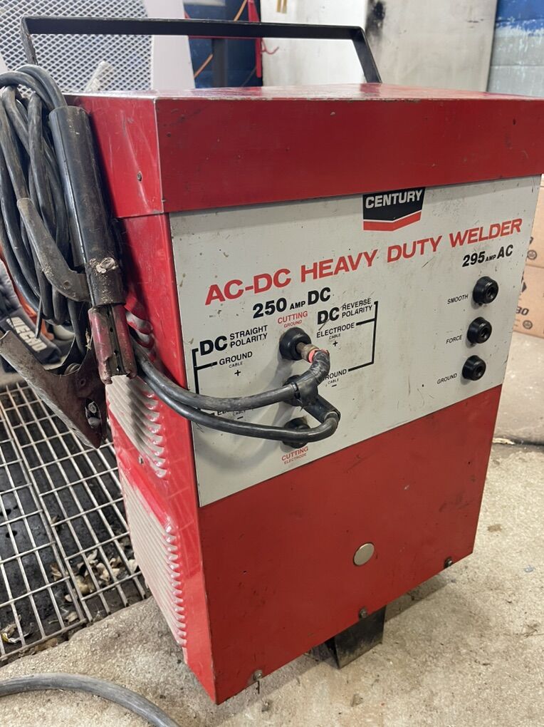 Stick Welder Century HD AC-DC w/ Leads