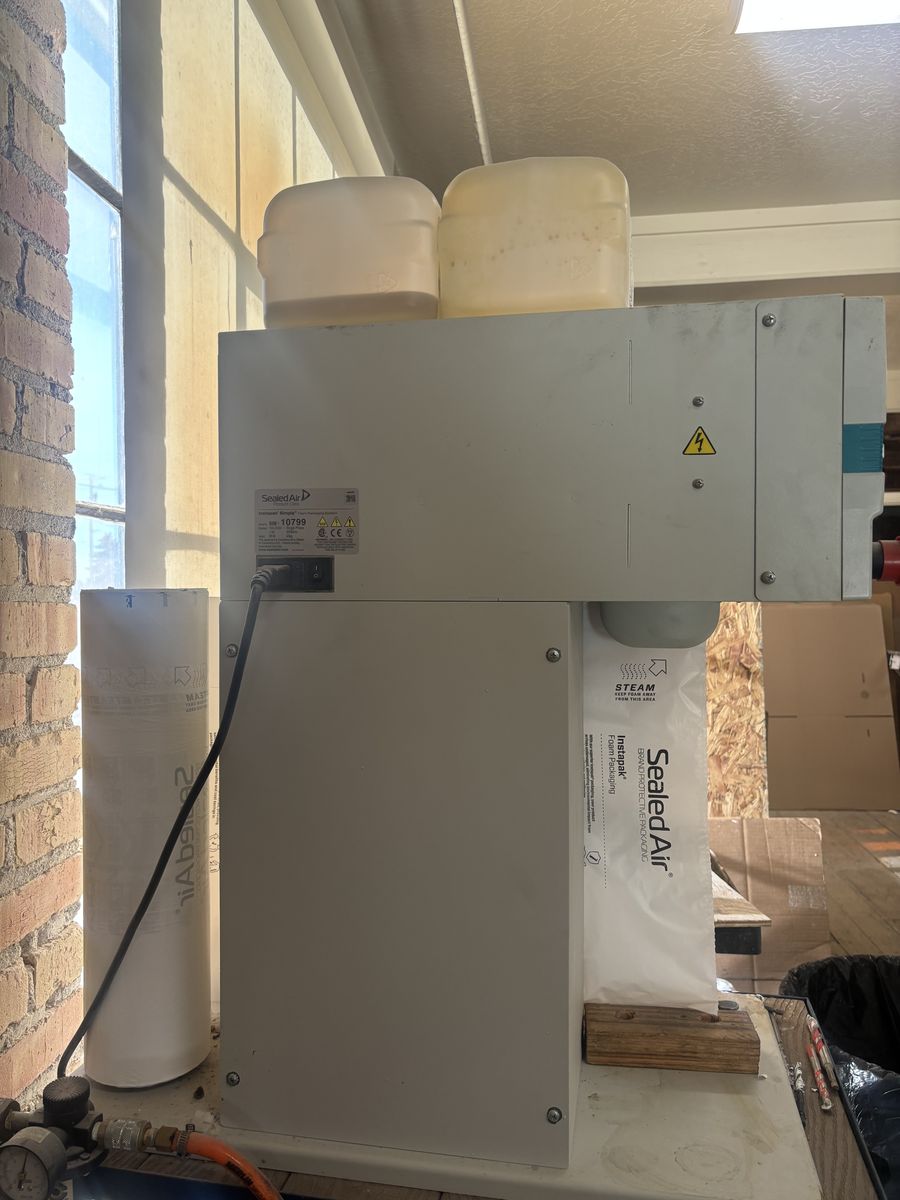 INstaPak Foam Packing Machine