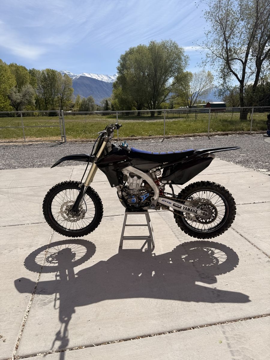 2011 yz450F Yamaha
