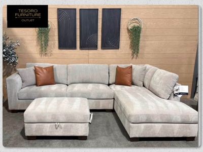 THOMASVILLE WALSEN SECTIONAL AND OTTOMAN
