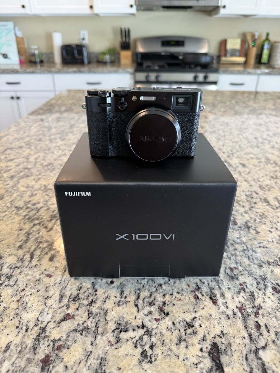 Fujifilm X100VI Digital Camera Black Brand New