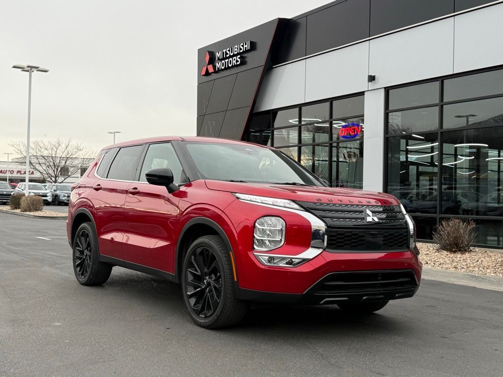 2023 Mitsubishi Outlander SE Black Edition