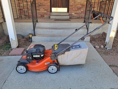 Husqvarna LC-221A AWD bagged mower
