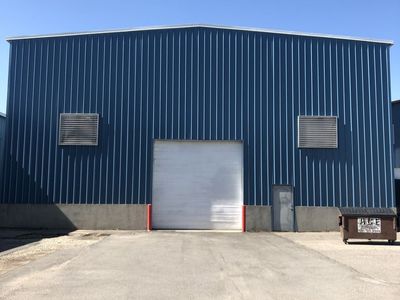 9,760 SF Warehouse with New 10 Ton Bridge Crane in SLC Granary- 480 Volt Power