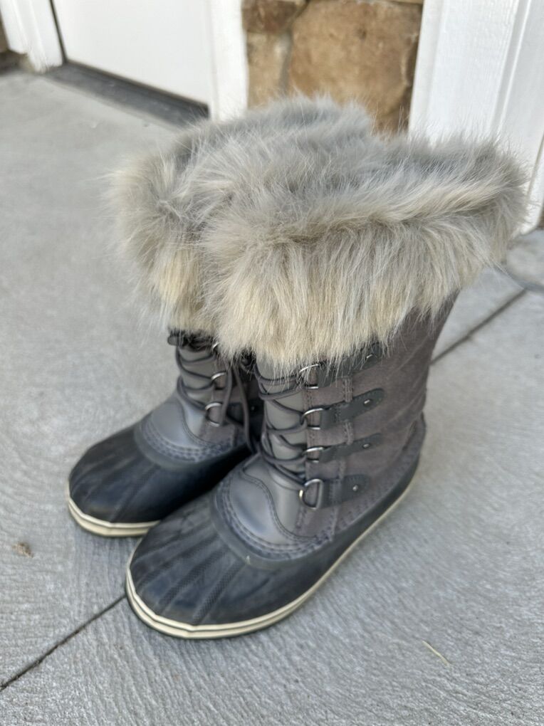 Women's Sorel Boots Size 6