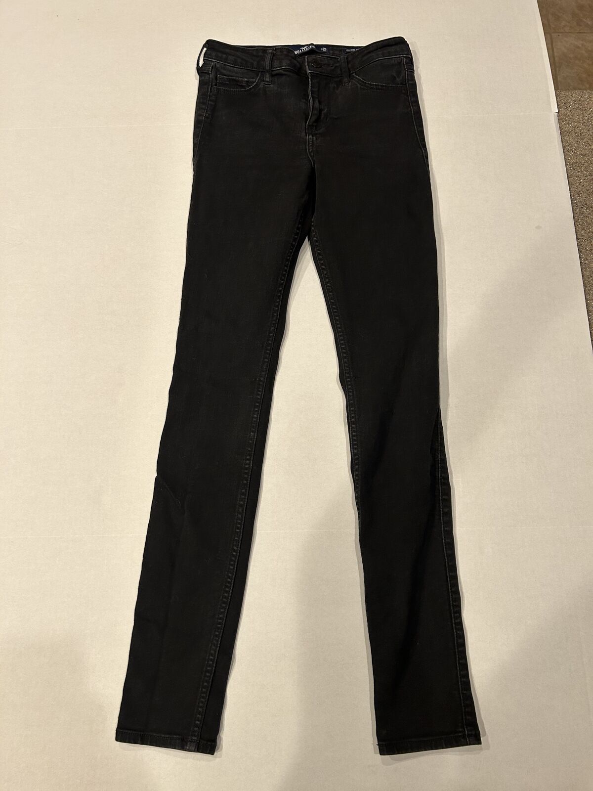 Lot of Hollister Jeans (Different sizes)