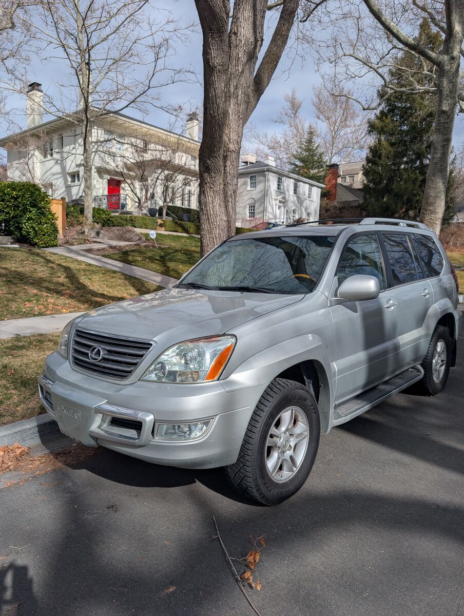 2004 Lexus GX Base
