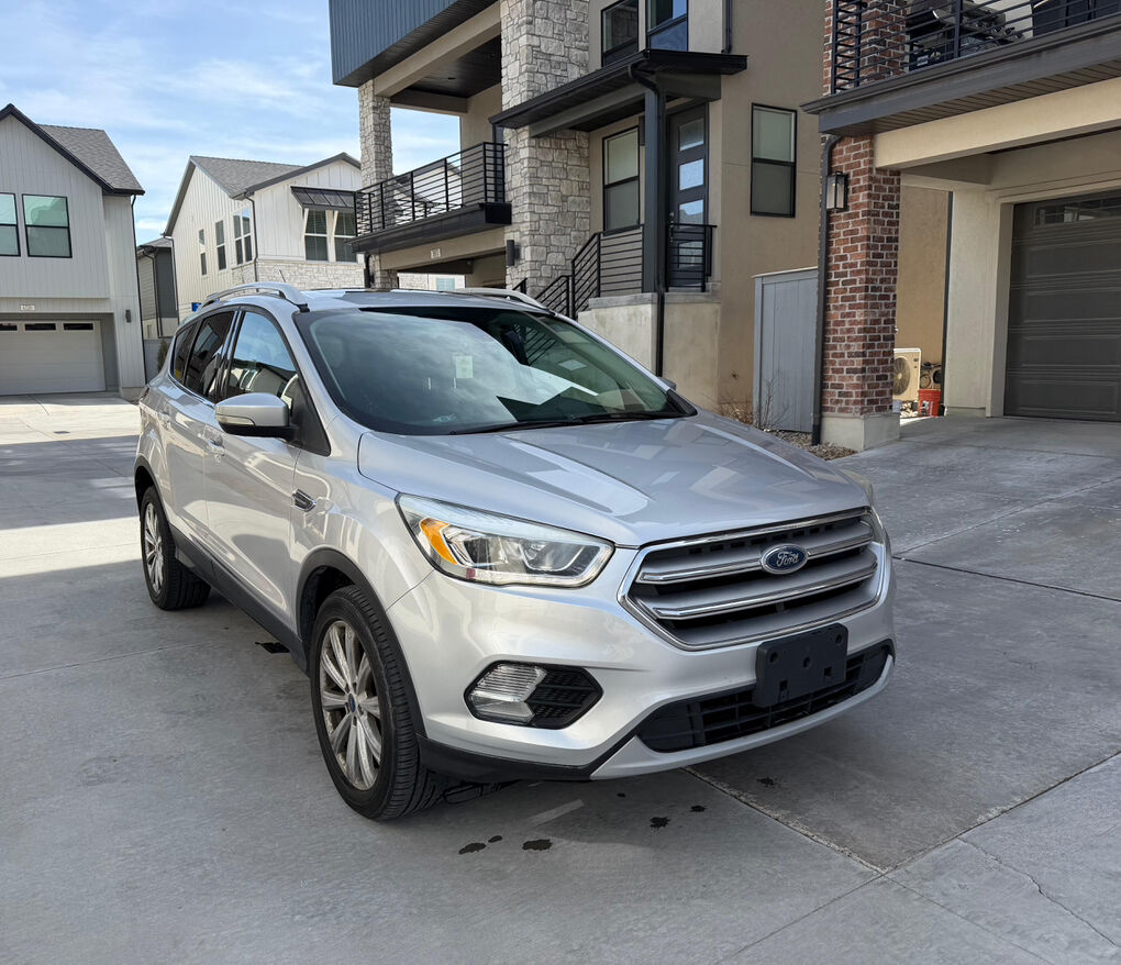 2017 FORD ESCAPE Titanium