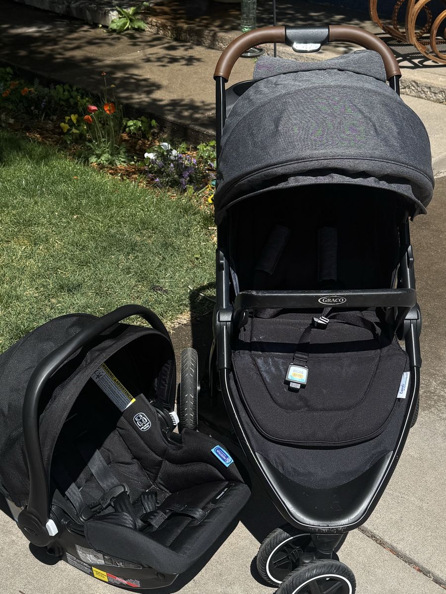 Graco Outpace LX All-Terrain Travel System + Infant Car Seat