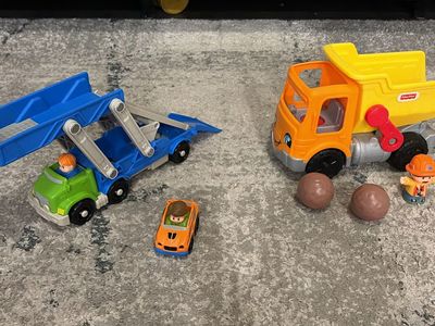 Fisher-Price Little People Dump Truck and Car Carrier Toy Bundle