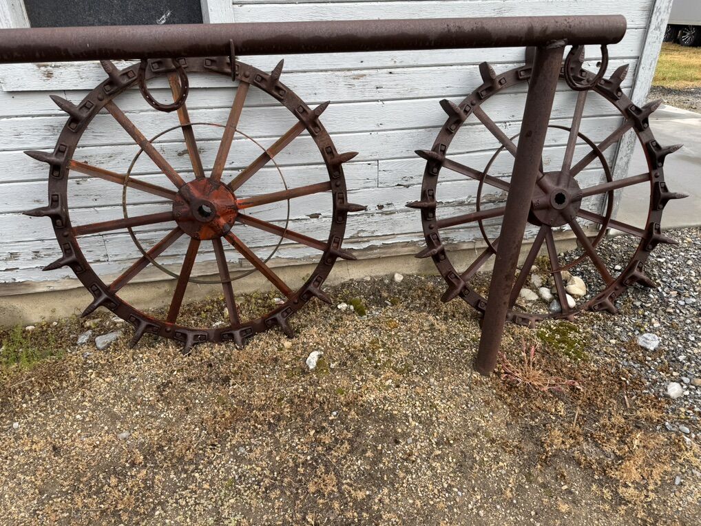 Oliver 60 Wheels 52 Inches Tall