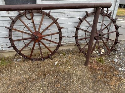 Oliver 60 Wheels 52 Inches Tall