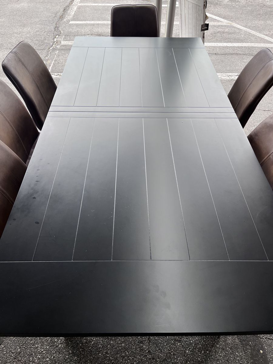 Brand new!!! Modern Black Dining Table with 6 Brown Faux Leather Chairs