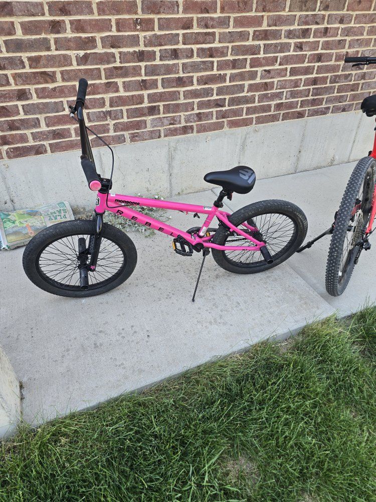 Mongoose Rebel Pink BMX Freestyle 16" youth Bike - Good Condition