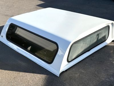 2005–2015 Toyota Tacomas with a 6 ft bed.