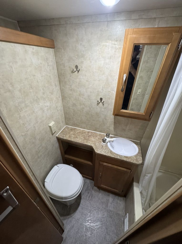 Main image 17